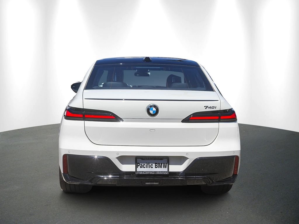New 2026 Alpine White BMW 740i image 5
