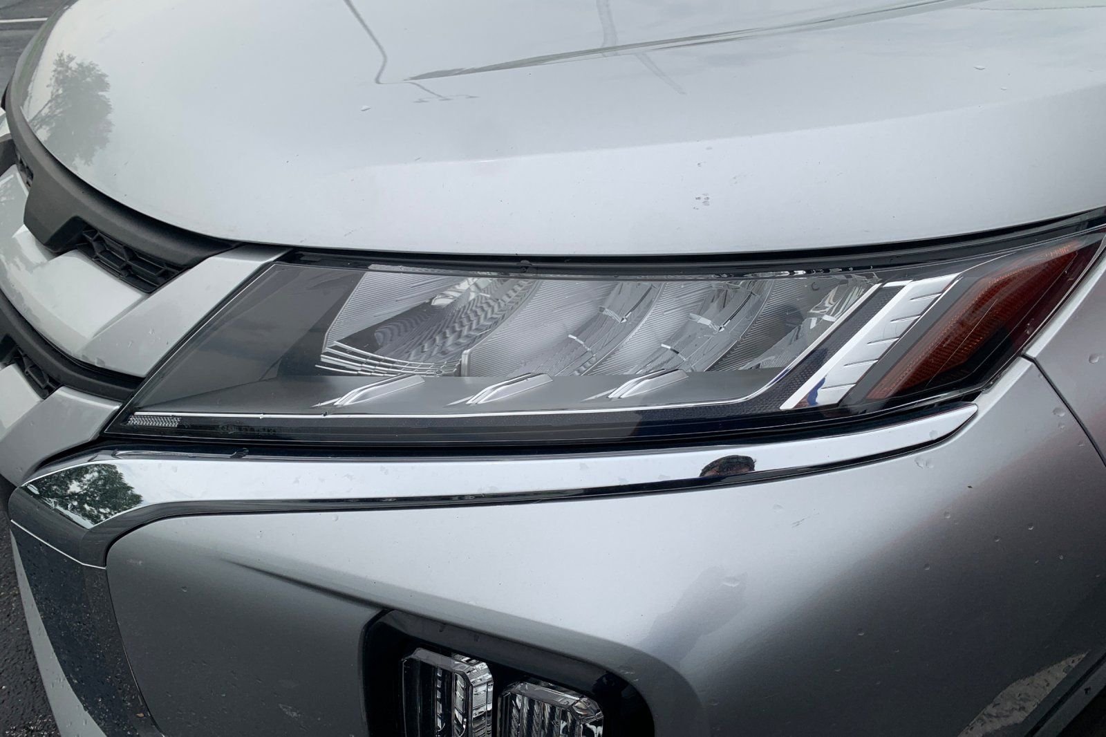 Used 2022  Mitsubishi 2.0 ES image 7