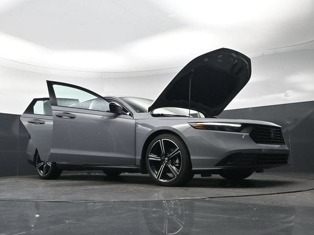 Certified Used 2026 Urban Gray Pearl Honda SE image 71