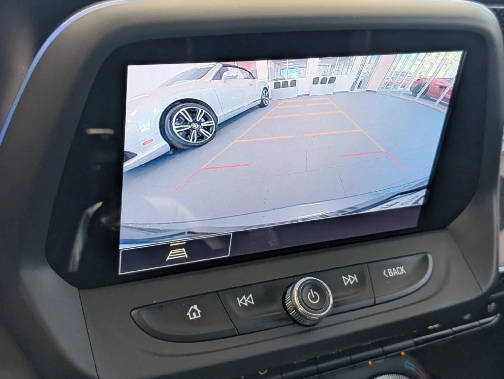 Used 2021 Gray Chevrolet 3LT image 18