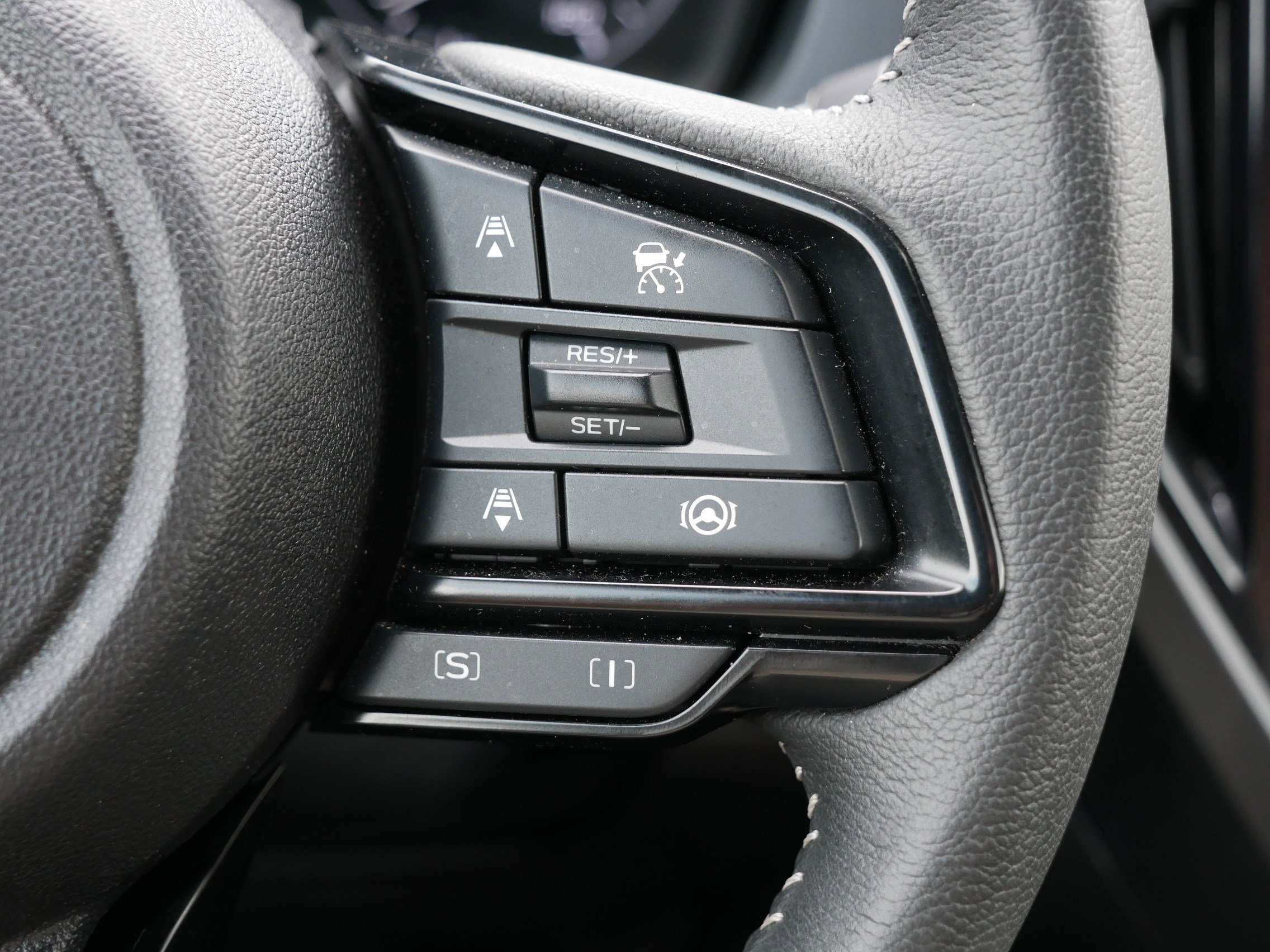Certified Used 2025 Magnetite Gray Metallic Subaru Premium image 29