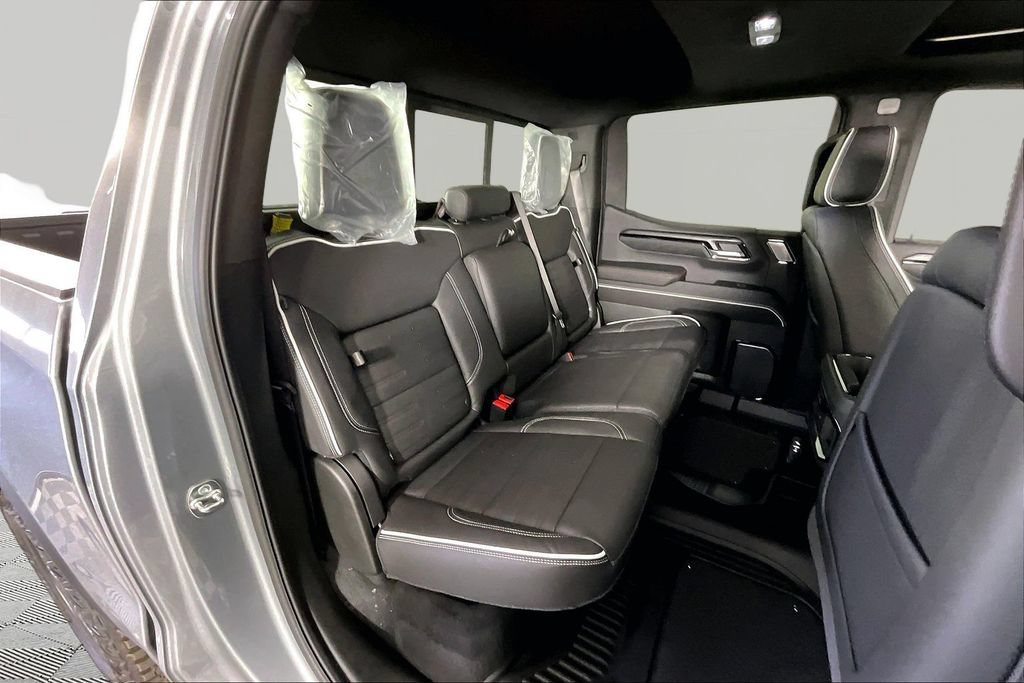 New 2026 Sterling Metallic GMC AT4X image 10