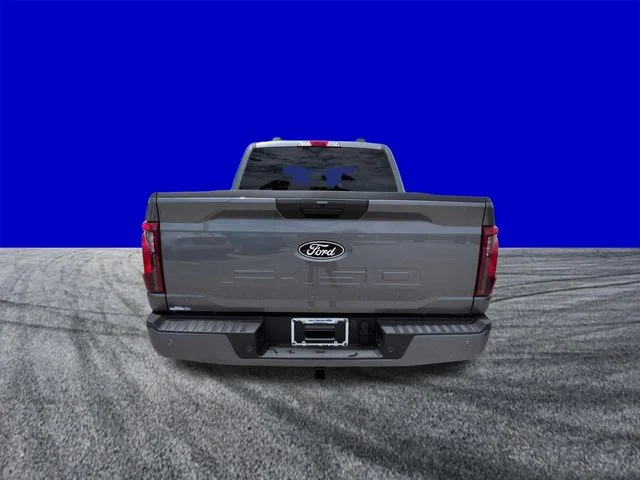 New 2026 Gray Ford XLT image 5