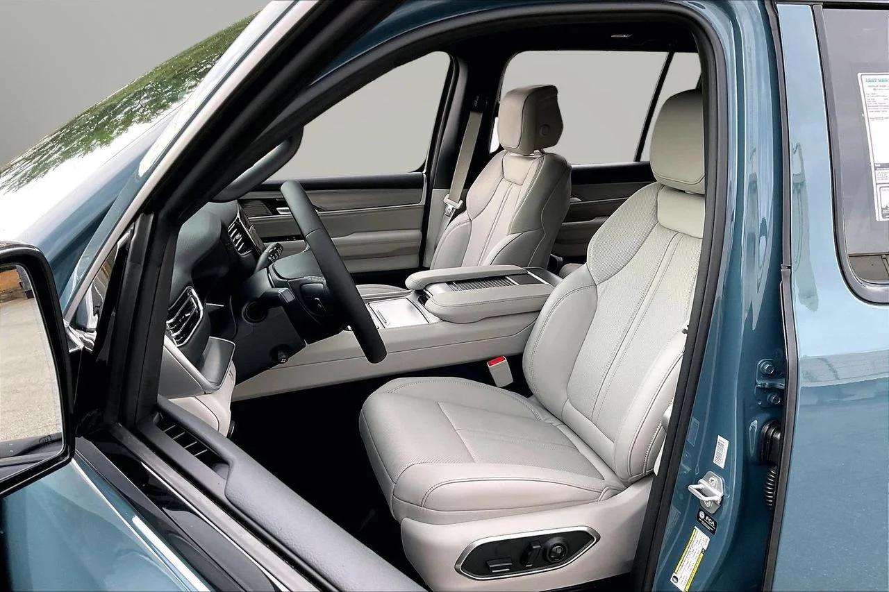 New 2026 Steel Blue Jeep Limited Altitude image 20