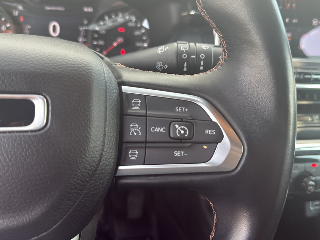 Used 2022 Red Jeep Limited image 17