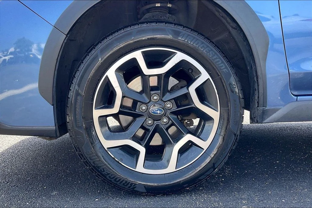 Used 2017 Blue Subaru 2.0i image 8