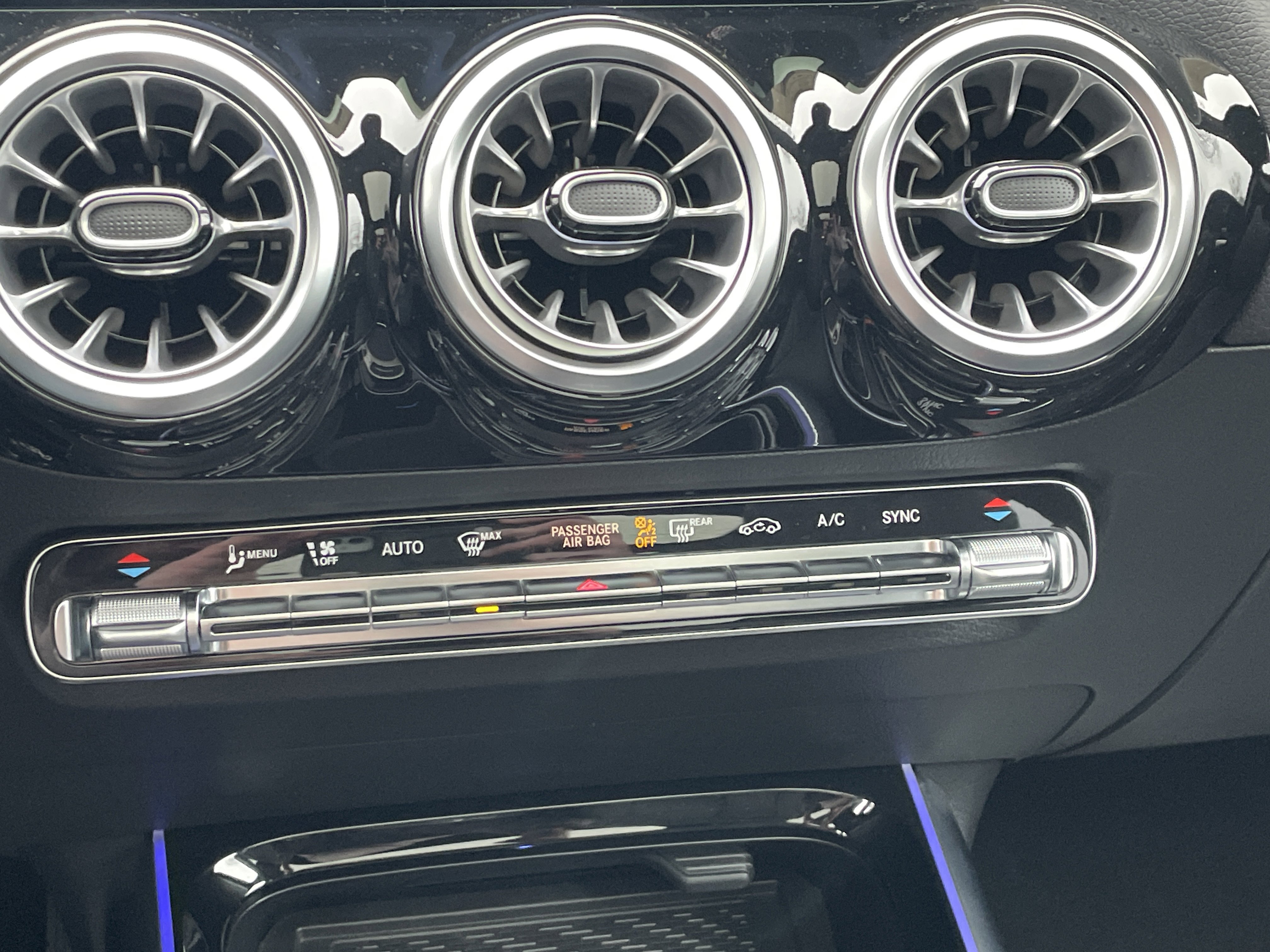 New 2026 Night Black Mercedes-Benz GLA 250 SUV image 29
