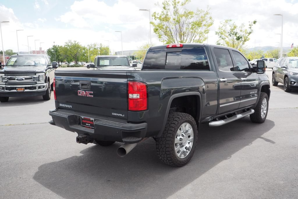 Used 2017 Gray GMC Denali image 5