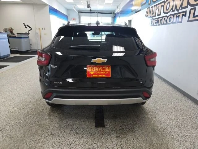 2026 Chevrolet Trax LT - Photo 6