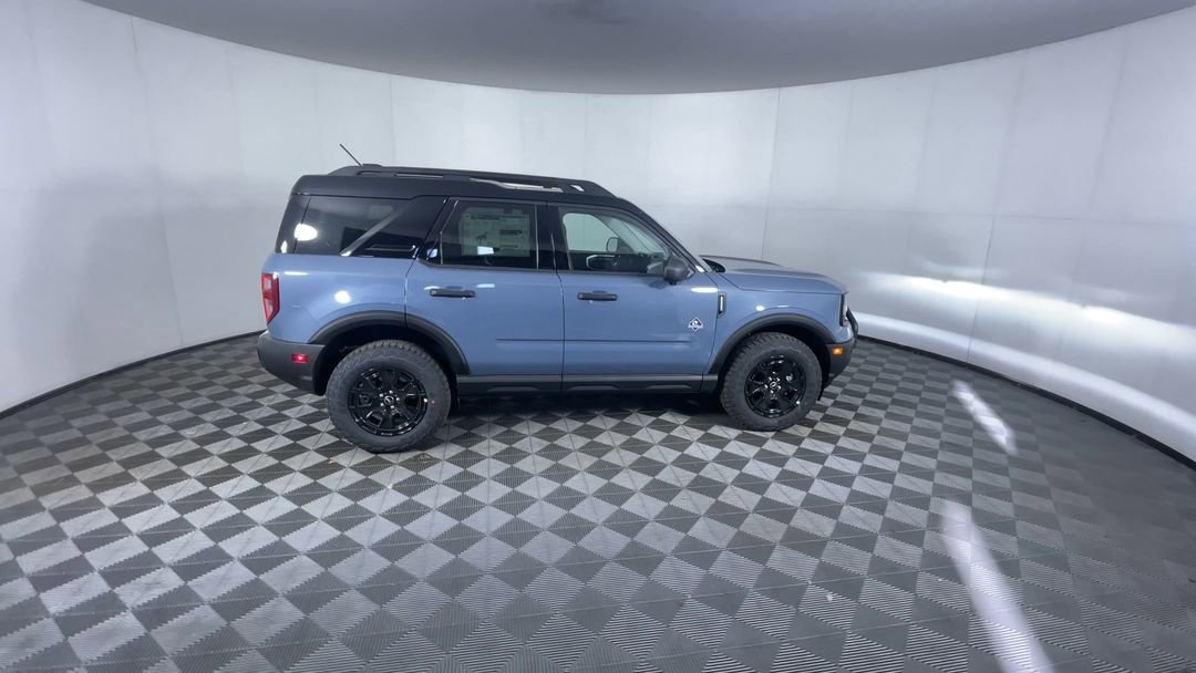 New 2025 Azure Gray Metallic Tri-Coat Ford Outer Banks image 9