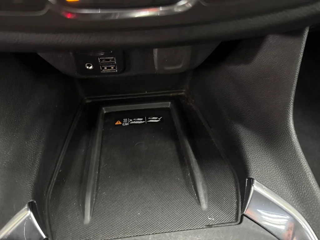Used 2023 MOSAIC BLACK METALLIC Chevrolet Premier image 36