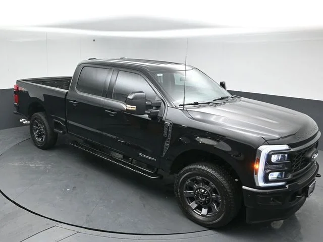 Used 2024 Agate Black Metallic Ford Lariat image 38
