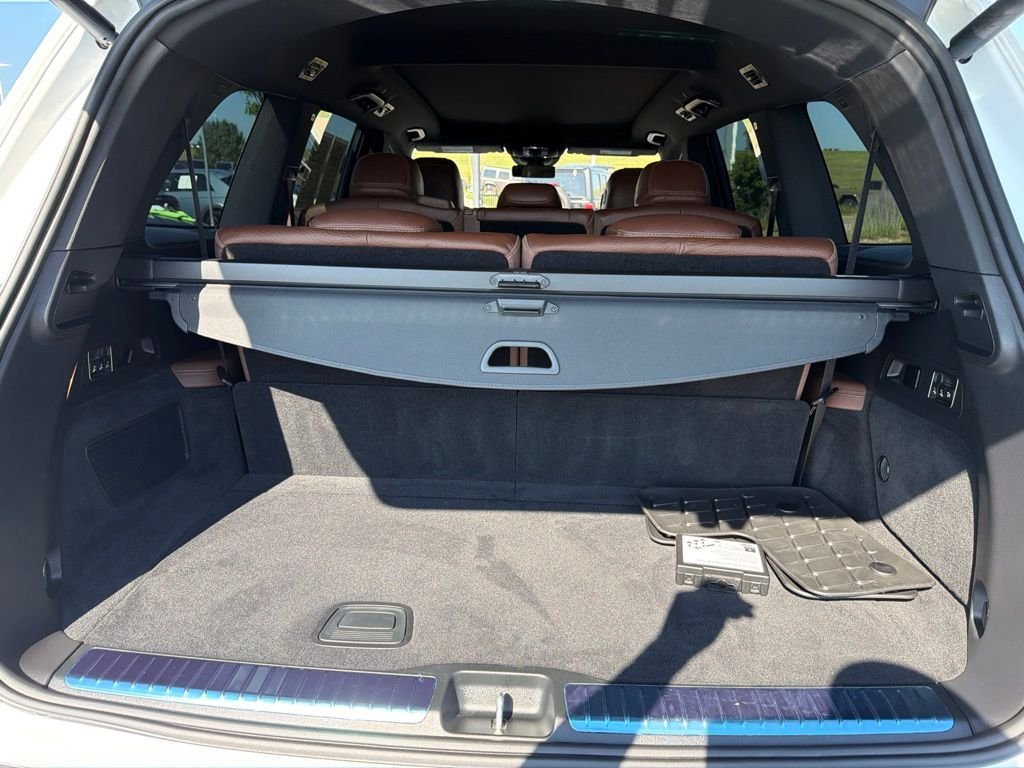Used 2025  Mercedes-Benz GLS 450 image 15