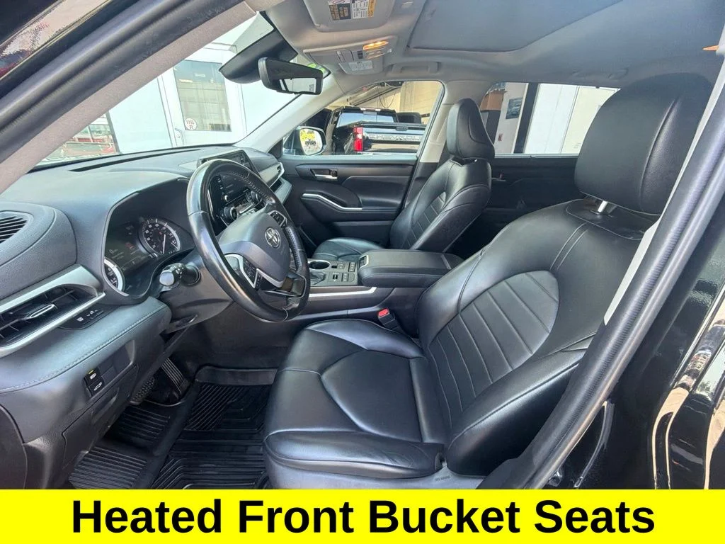 Used 2022 Black Toyota XLE image 16