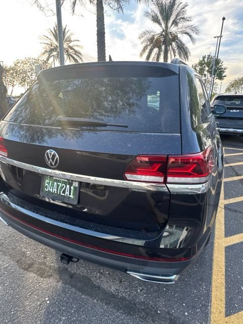 Used 2021 Deep Black Volkswagen 2.0T SE image 9