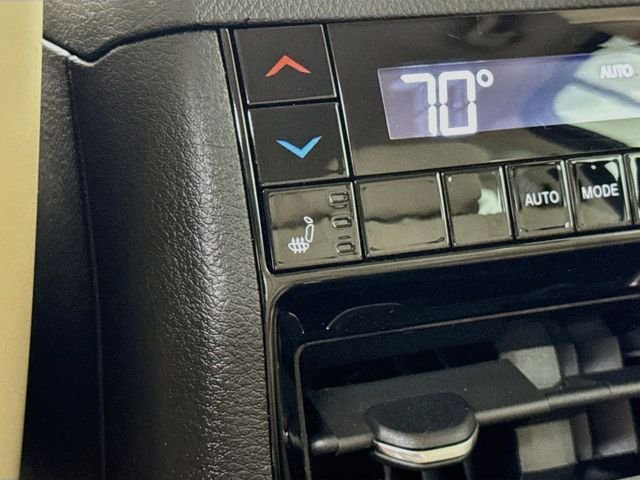 Used 2021 Gray Jeep Limited image 39