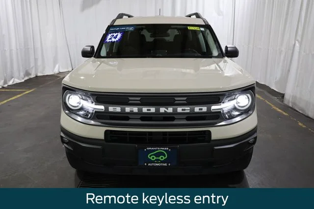 Used 2024 Desert Sand Ford Big Bend image 7