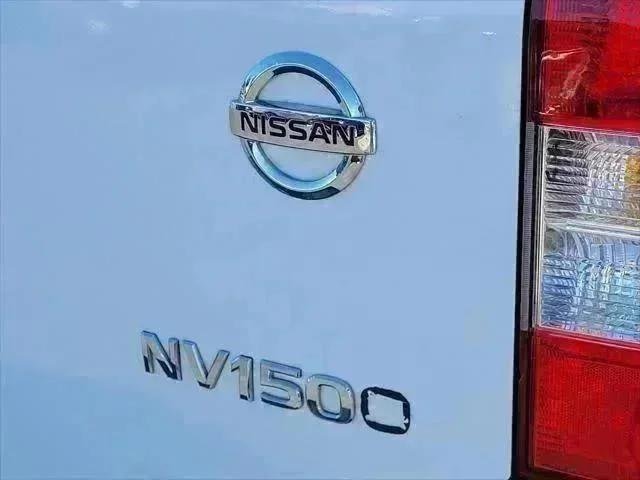 Used 2016 White Nissan S image 27