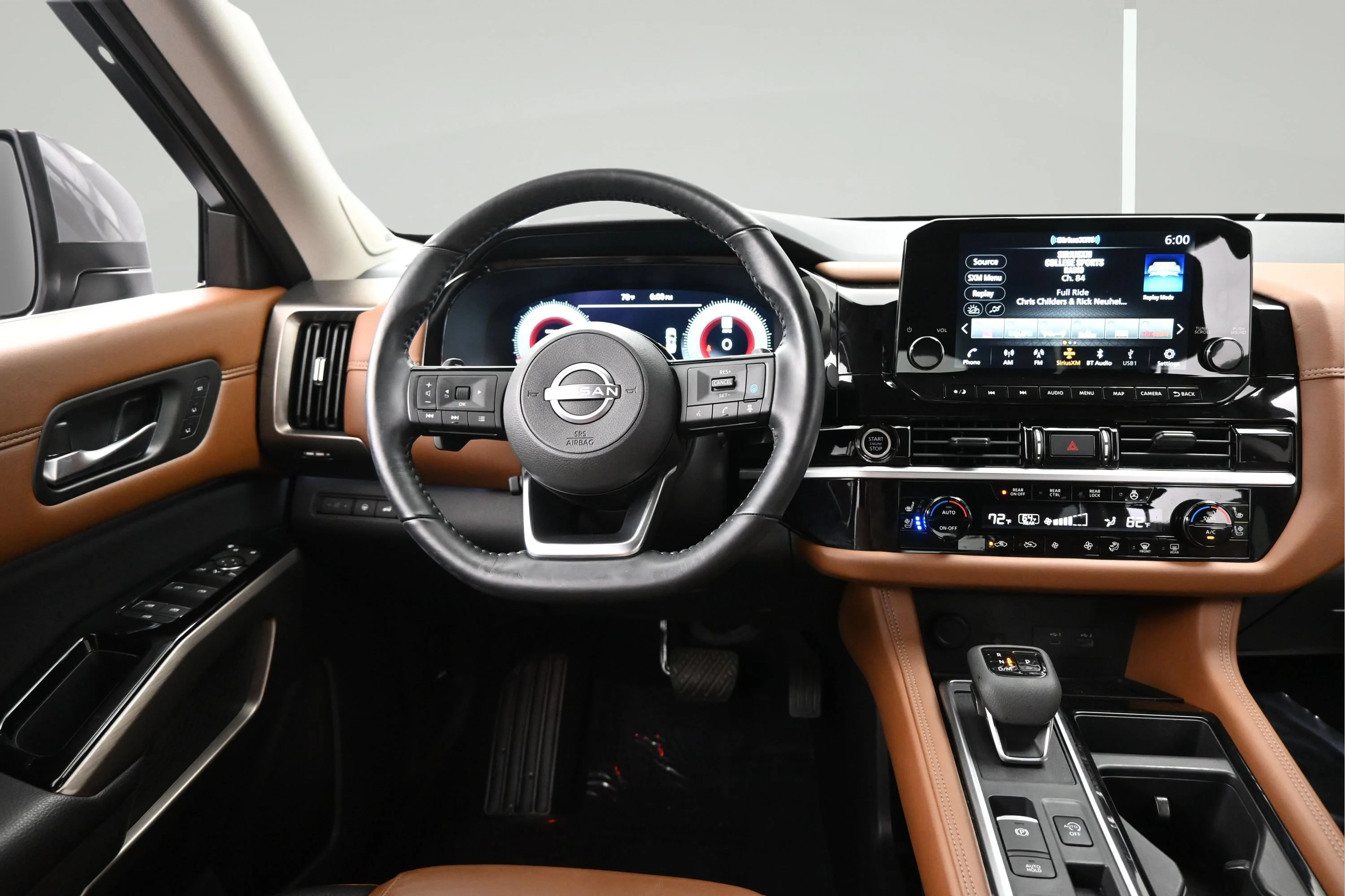 Certified Used 2024 Boulder Gray Pearl Nissan Platinum image 12
