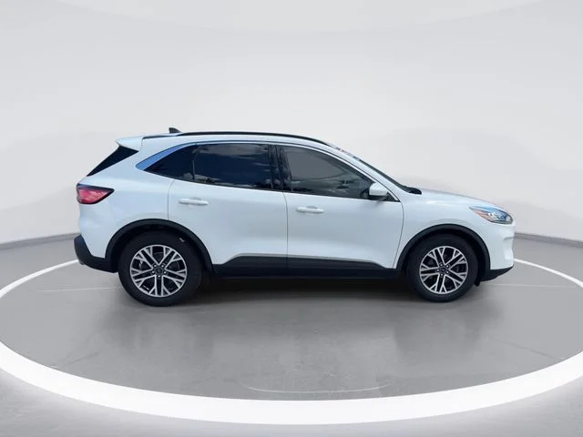 Used 2022 White Ford SEL image 8