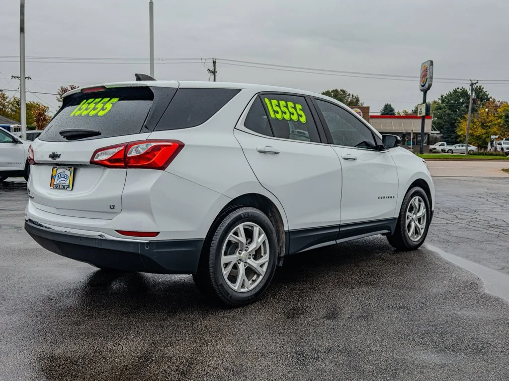 Used 2021 White Chevrolet LT image 3