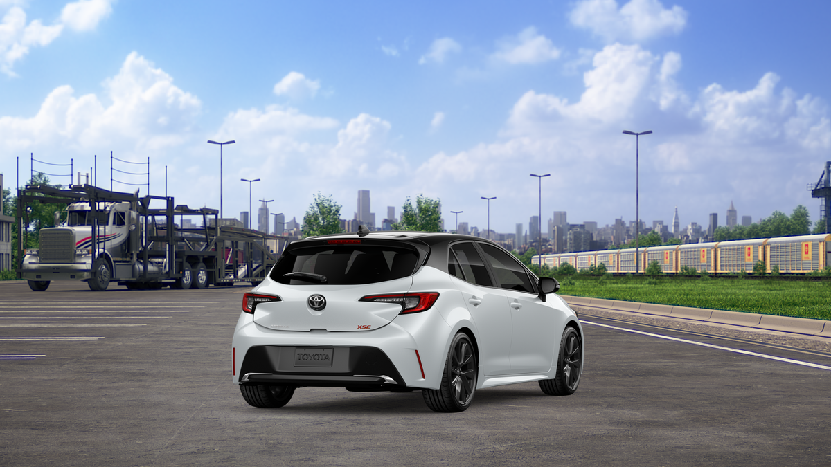 New 2027 Wind Chill Pearl with Black roof Toyota XSE image 9