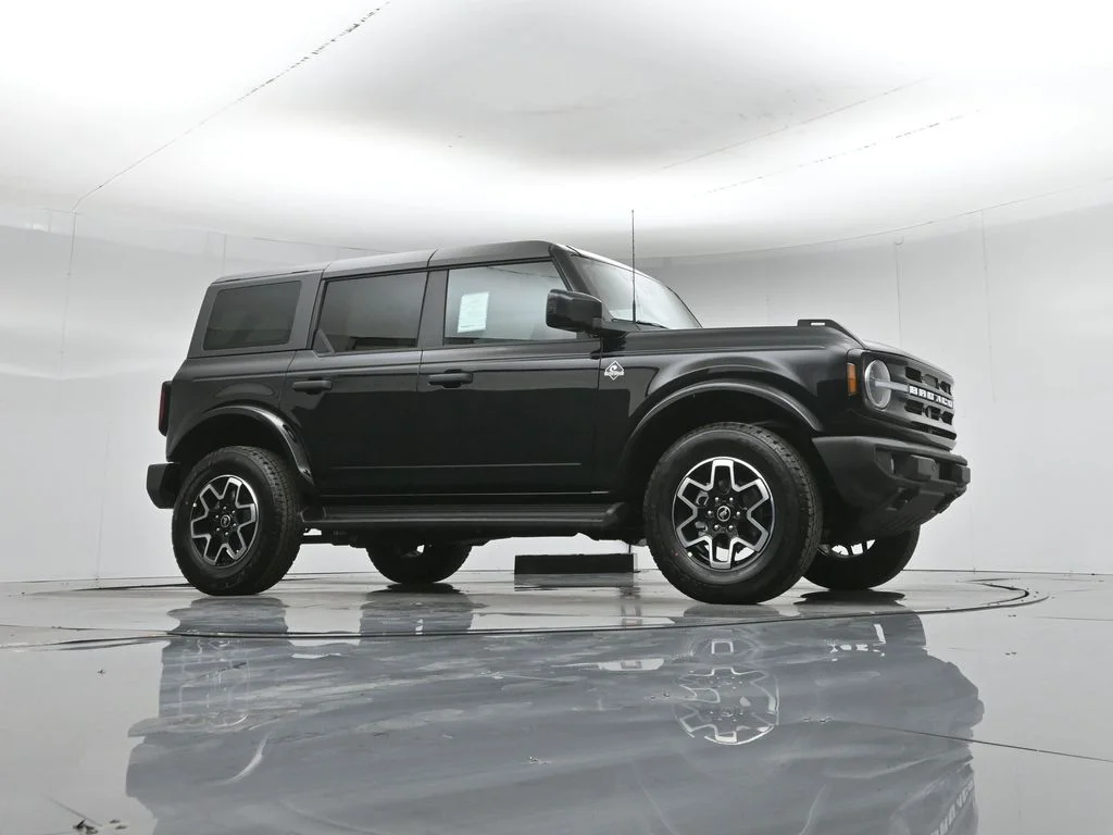 New 2026 Black Ford Outer Banks image 3