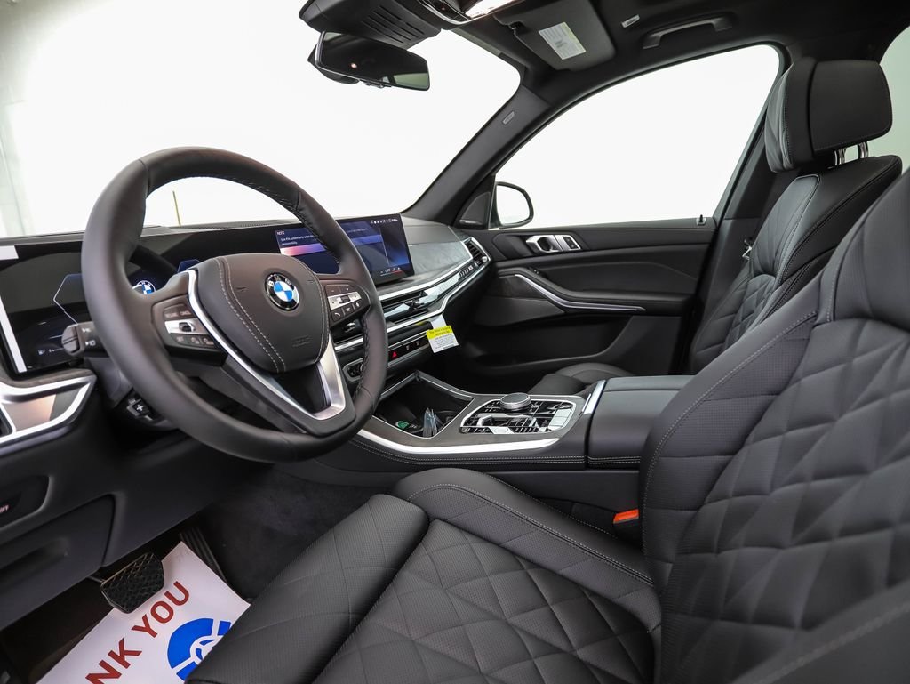 New 2026 Gray Metallic BMW xDrive40i image 10