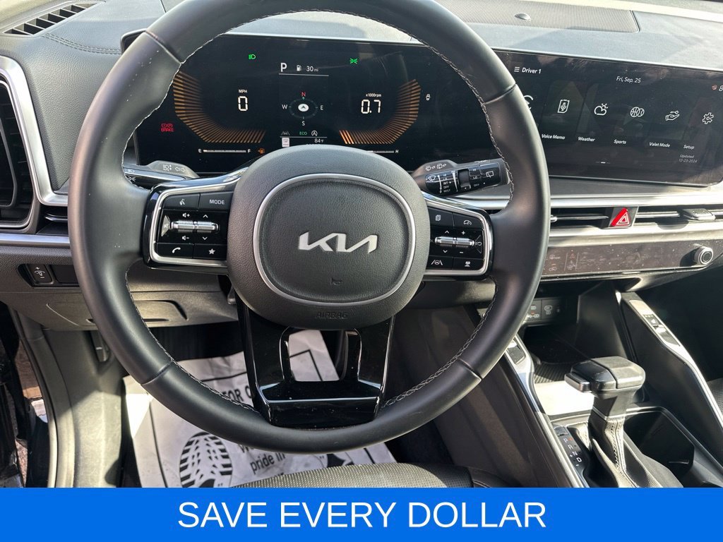 Used 2025 Black Kia S image 12