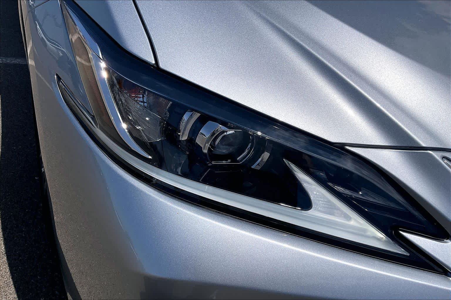 Certified Used 2025 Iridium Lexus  image 26