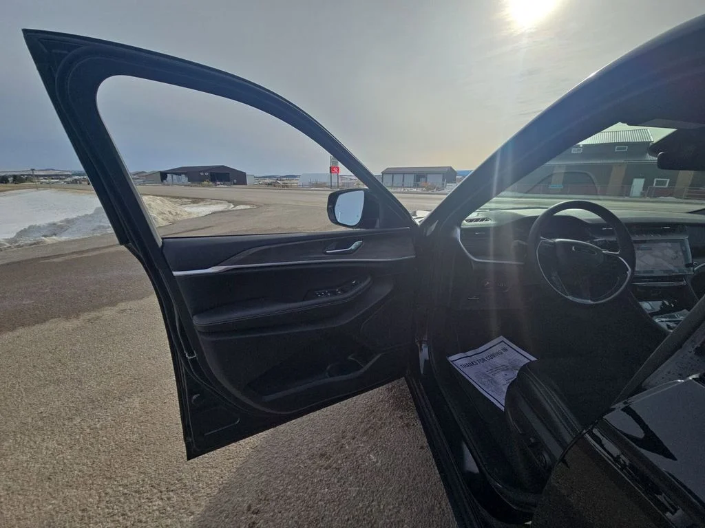 New 2026 Black Jeep Altitude image 22