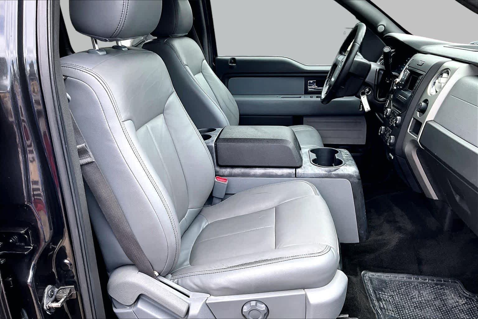 Used 2014 Tuxedo Black Metallic Ford XLT image 8