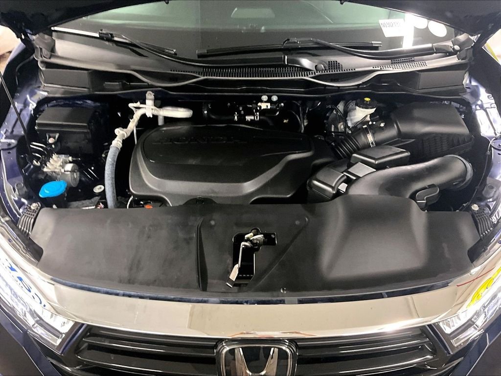 Used 2024 Blue Honda EX-L image 29