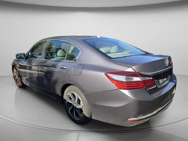 Used 2017 Gray Honda EX-L image 5