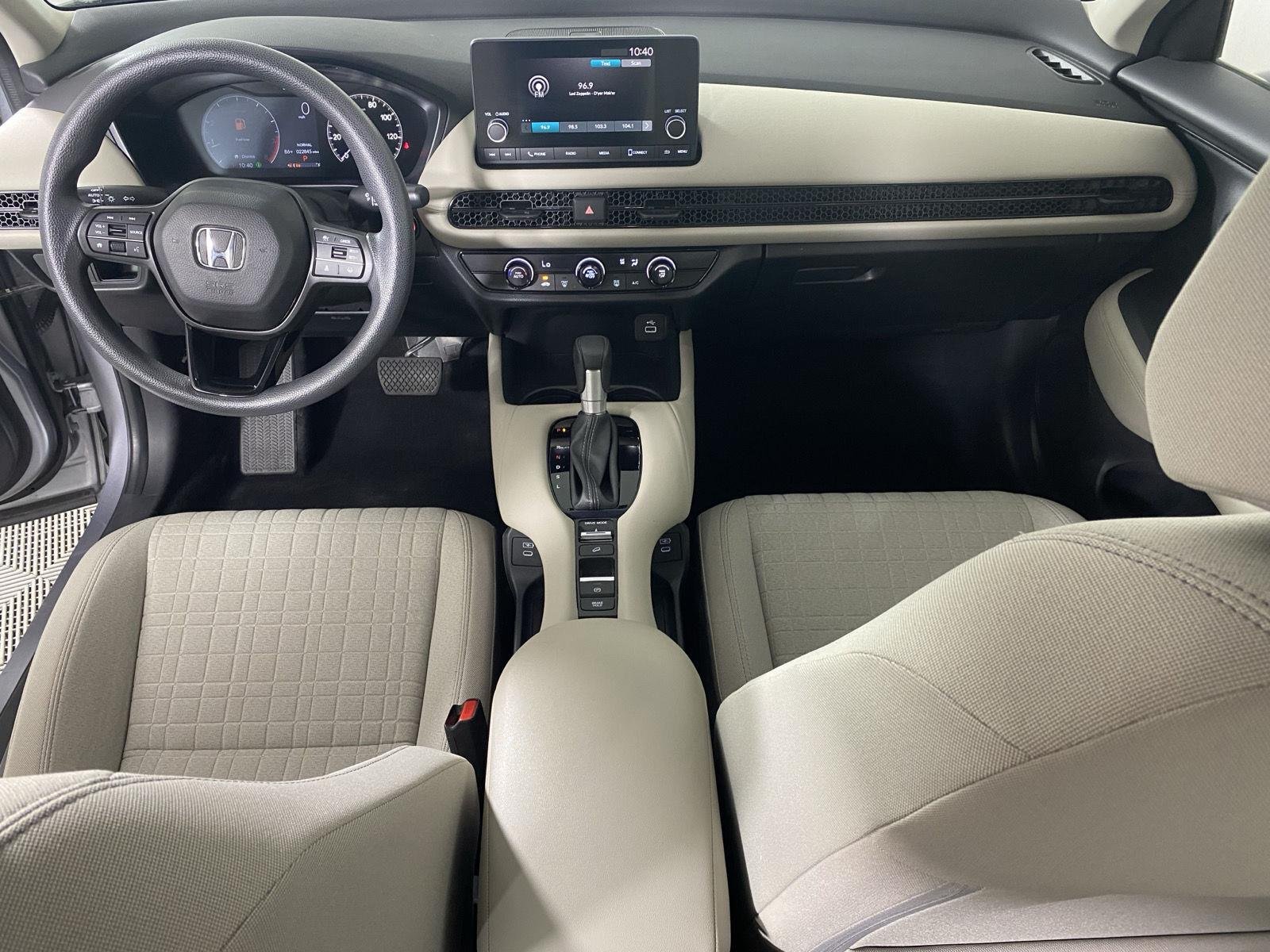 Used 2024 Lunar Silver Metallic Honda LX image 20