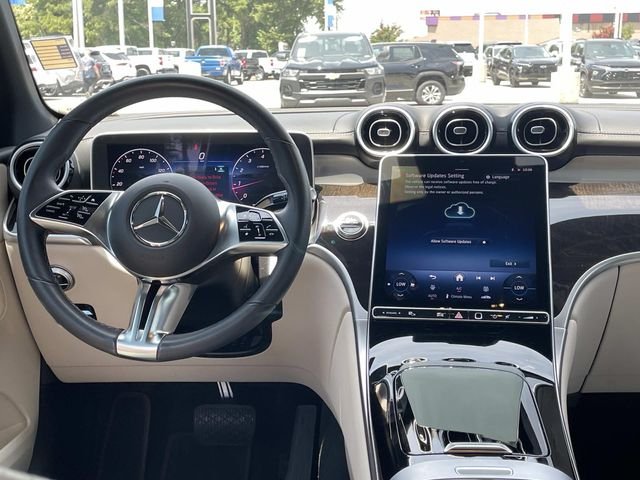 Used 2025 White Mercedes-Benz GLC 300 image 13