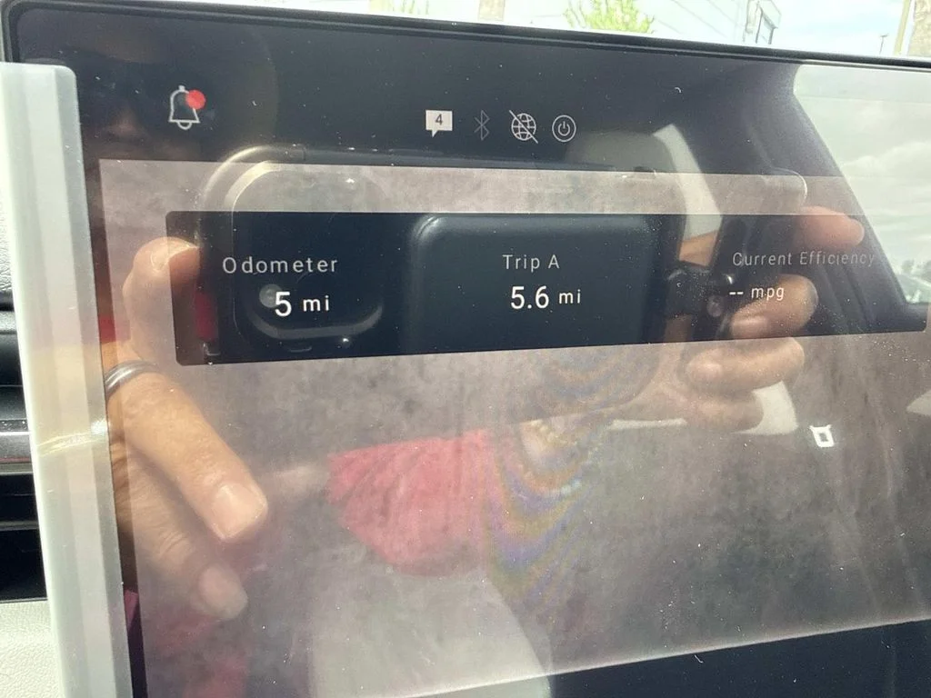 New 2026 Machine Gray Metallic Mazda 2.5 S Select AWD image 39