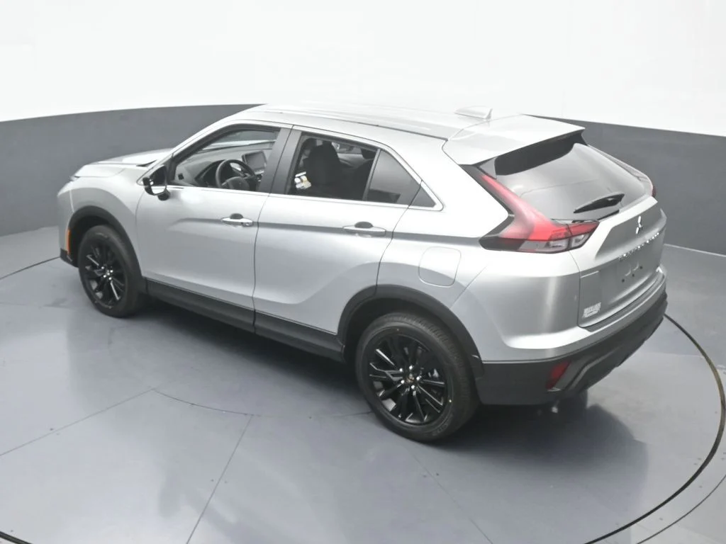 New 2026 Silver Mitsubishi LE 1.5T S-AWC image 48