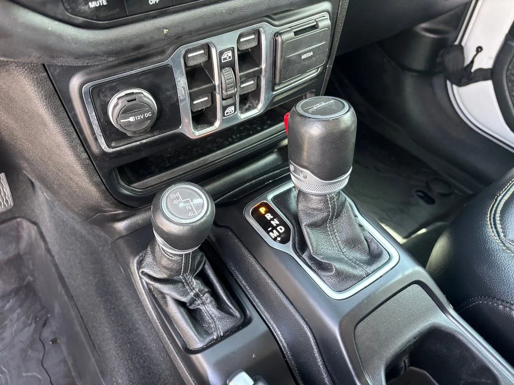 Used 2024 White Jeep Texas Trail image 19