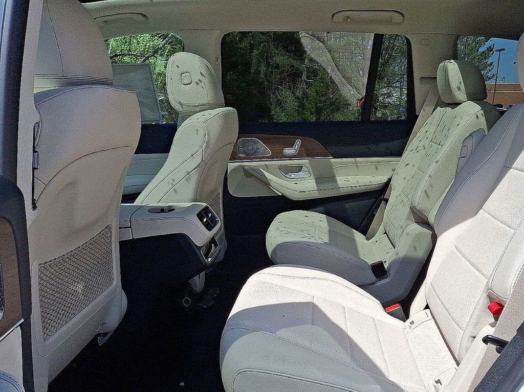New 2026 Polar White Mercedes-Benz GLS 450 image 24
