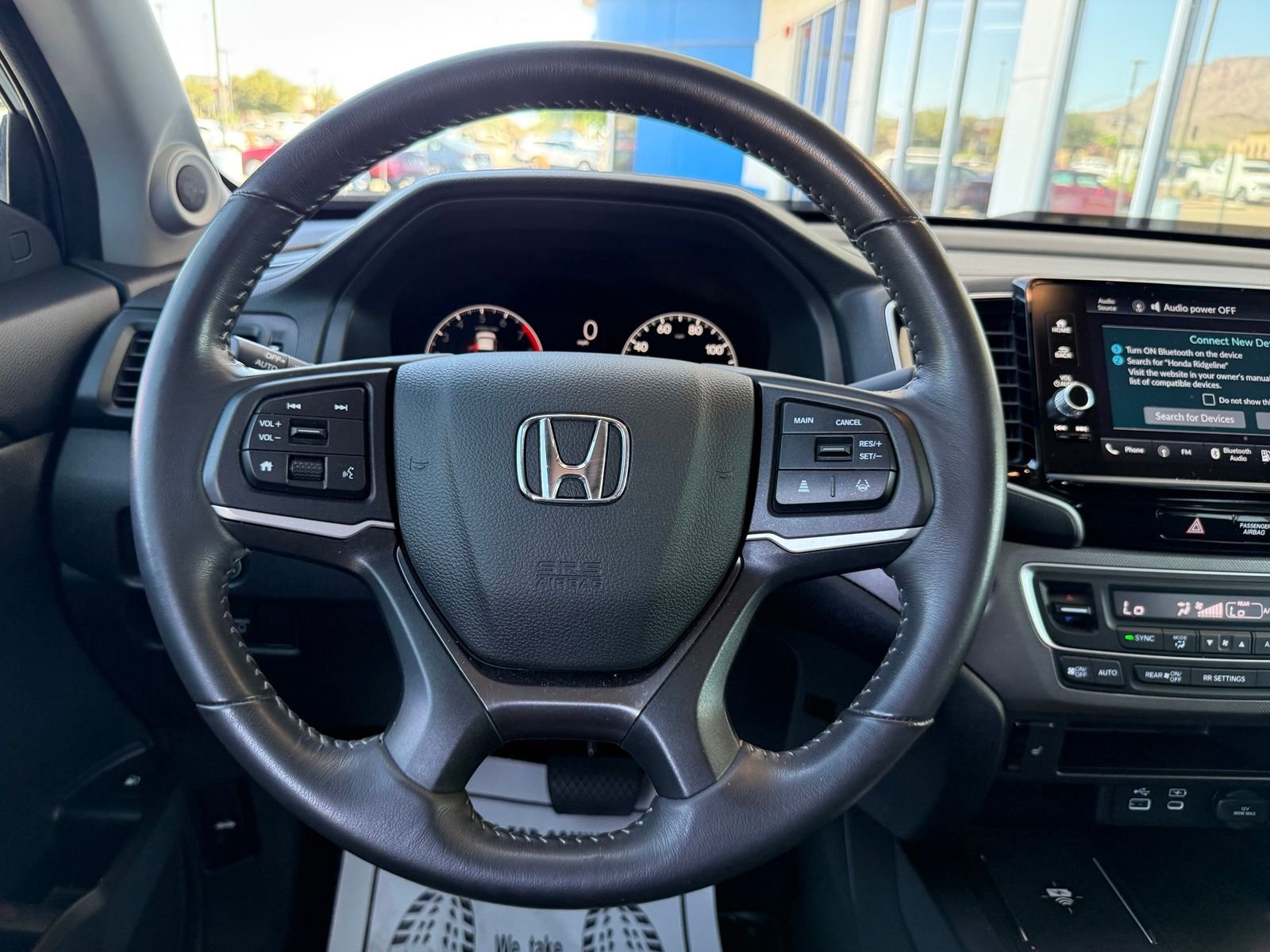Certified Used 2025 Solar Silver Metallic Honda AWD RTL image 17