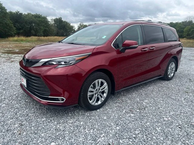 2024 Toyota Sienna Platinum