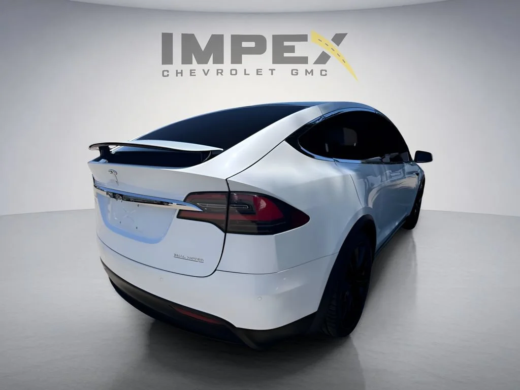 Used 2020  Tesla Performance image 5