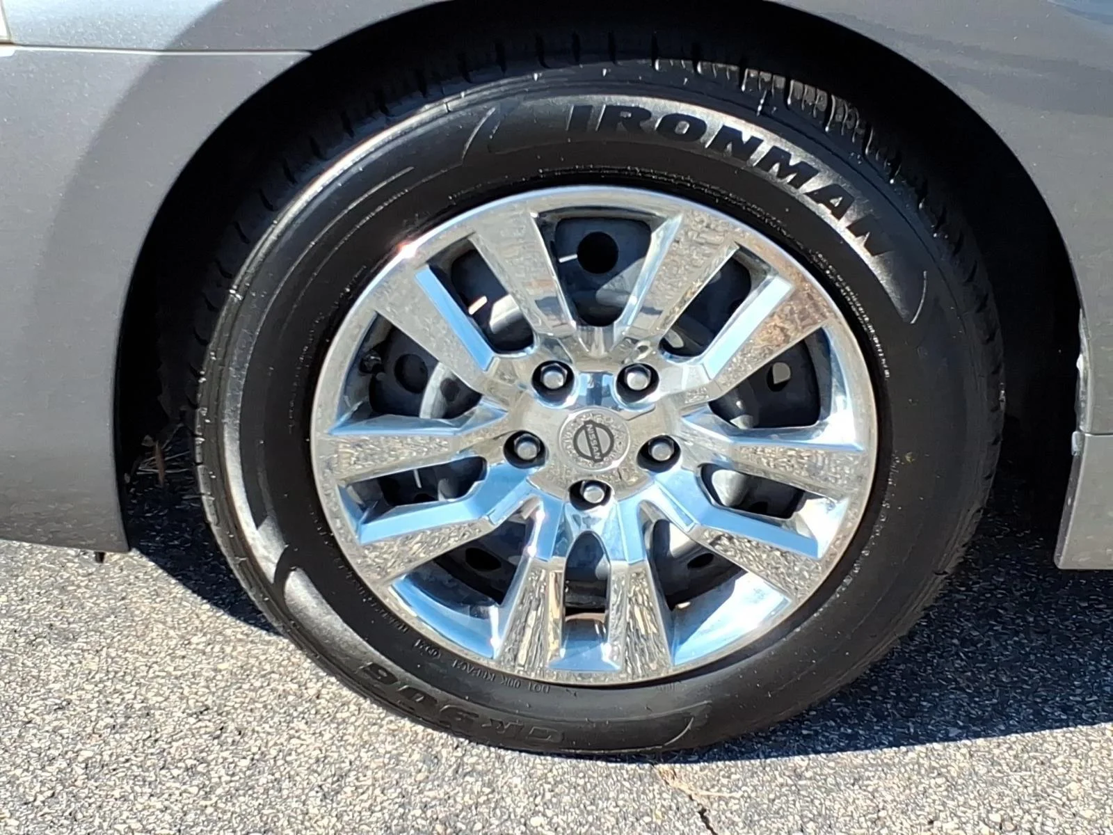 Used 2014 Gun Metallic Nissan 2.5 S image 4