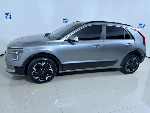 Used 2024 STEEL_GRAY Kia Wind image 4