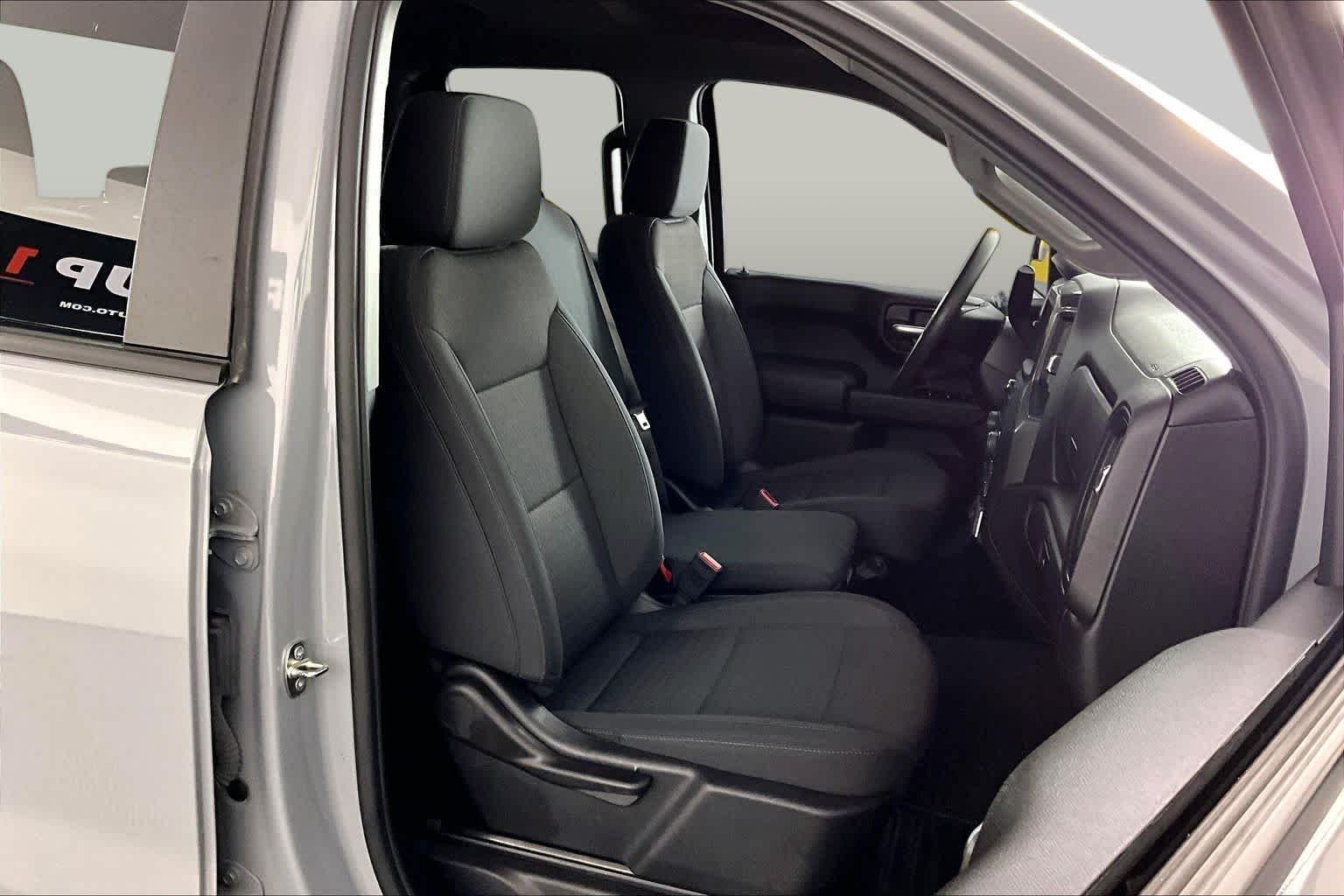 Used 2024 Slate Gray Metallic Chevrolet Custom image 9