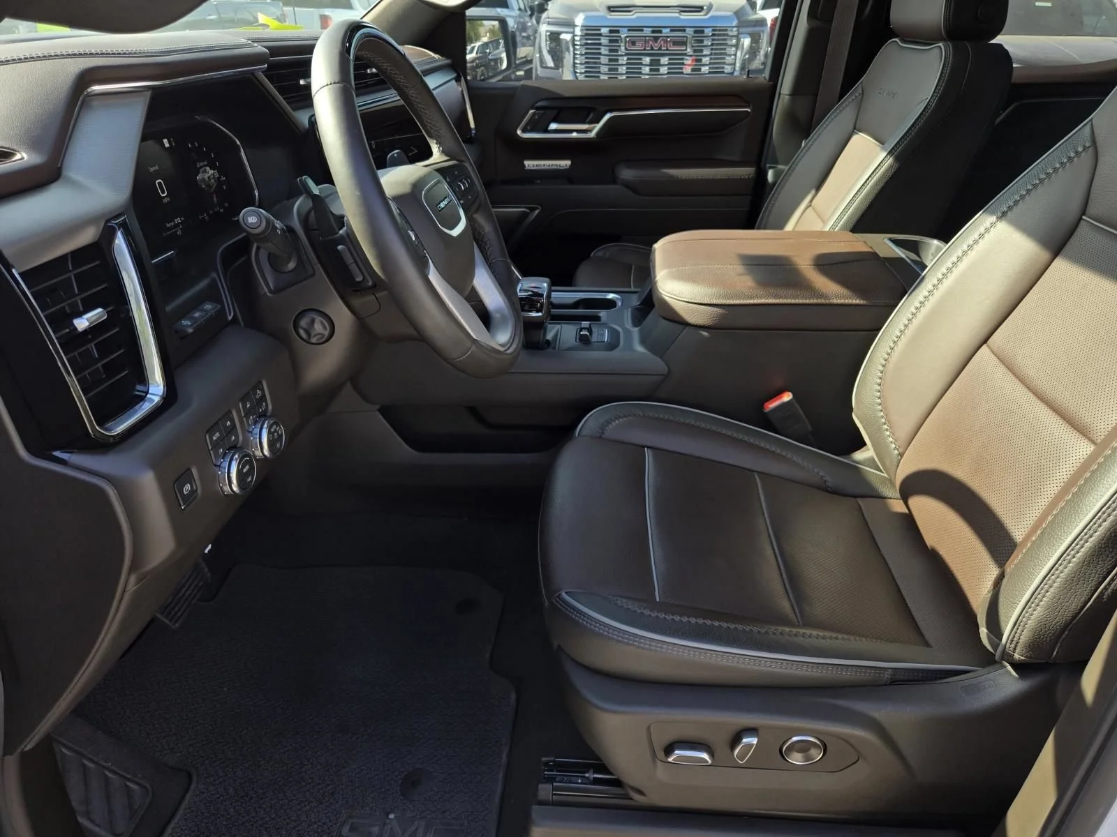 2026 GMC Sierra 1500 Denali - Photo 8
