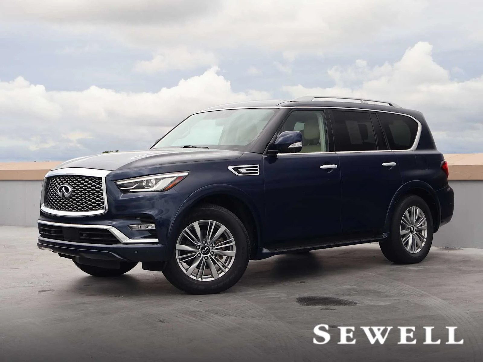 2021 INFINITI QX80 LUXE