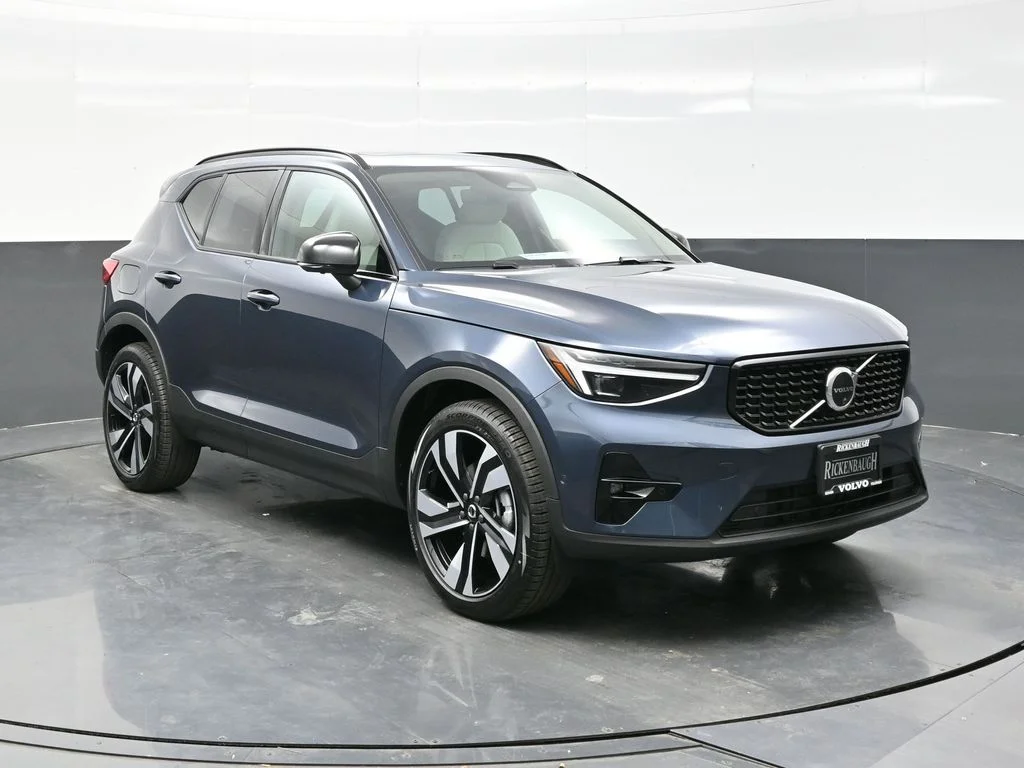 2025 Volvo XC40 Trim Levels Explained in Denver, CO - Rickenbaugh