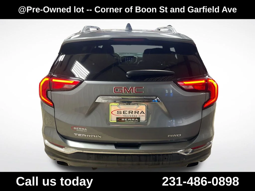 Used 2020 Gray GMC SLT image 4